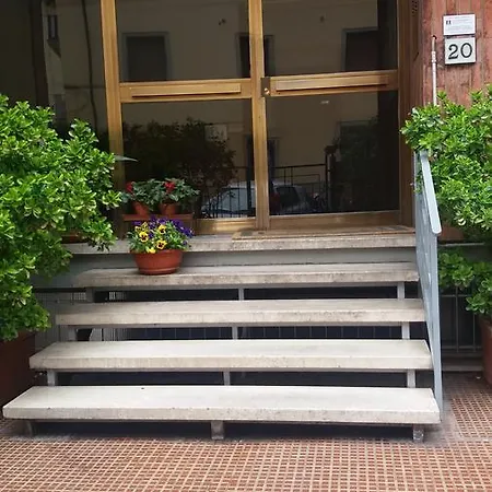 Dolce Luna לינה וארוחת בוקר 4*